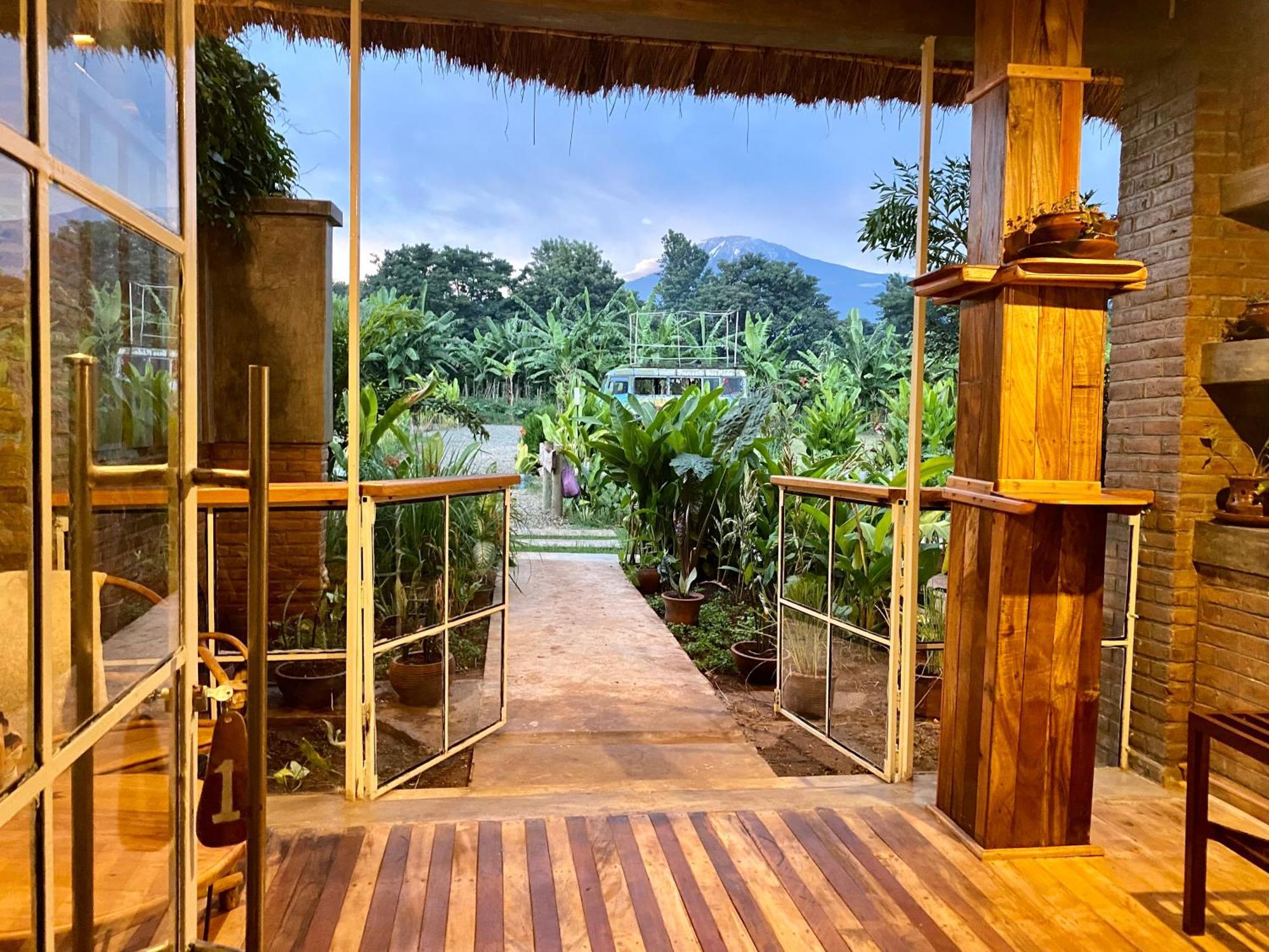 Mount Kilimanjaro 360 View Cottage Uru Exterior photo
